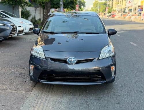 TOYOTA PRIUS 2012 OPTION II ថ្មីដាច់
