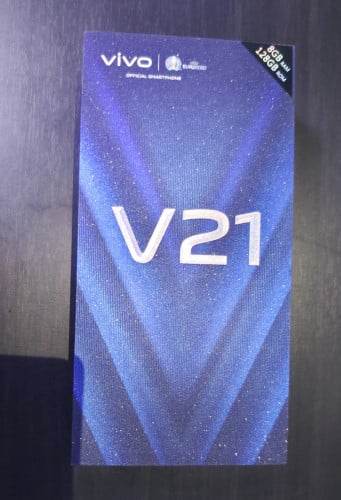 vivo V21