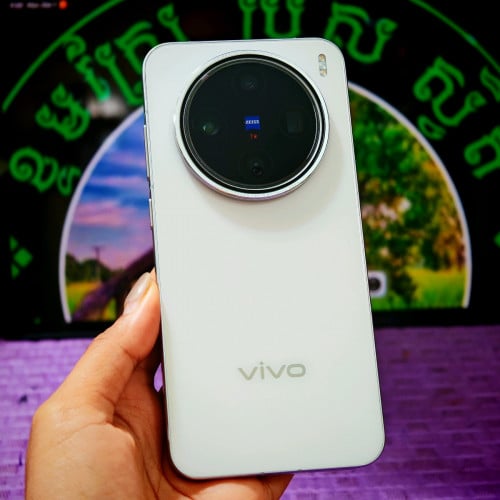 Vivo X200 Pro Mini ស្អាត 99% (វ៉ៃដូរបាន)មានធានាច្បាស់លាស់ត្រឹមត្រូវ