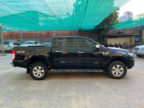 លក់រថយន្តជិះផ្ទាល់ខ្លួនប្រញ៉ាប់លូយបងប្អូន(ឡានខ្លាញ់គោ)