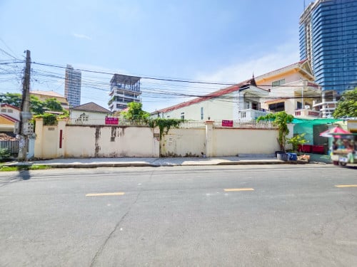 ដីលក់ បន្ទាន់!