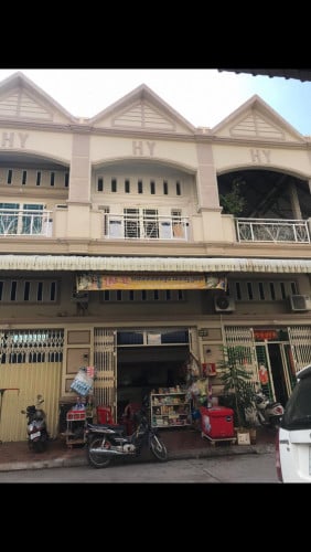 ផ្ទះលក់បន្ទាន់ នៅឬស្សីកែវ គីឡូលេខ៦ ជិតវត្តទួលអស់លោក