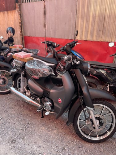 ថ្មីកេះ