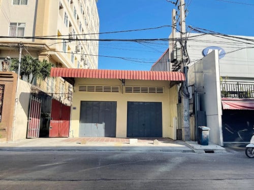 ផ្ទះល្វែងអាជីវកម្មសំរាប់ជួលនៅម្ដុំផ្សារសាំហាន់