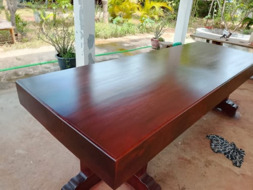 ទទួលខាត់បាញ់ថ្នាំថ្មីនឹងដេគ័រ