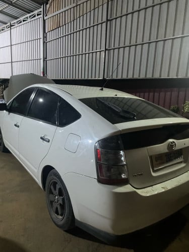 ឡានលក់05 ពាក់កណ្តាល