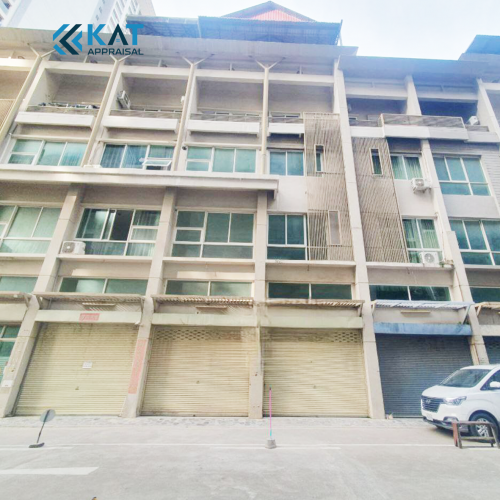 ផ្ទះអាជីវកម្មសម្រាប់ជួល 2 ល្វែងជាប់គ្នា | Shop house For Rent