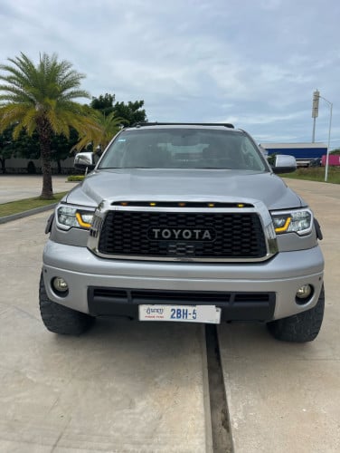 ឡានលក់ម្ខាស់ដើម2010អូតូកាប់ពីតាស់Limited 丰田坦途皮卡出售