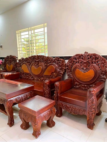 ឈុតសាឡុងប្រភេទឈេីបេងសុទ្ធលក់តម្លៃ4000$