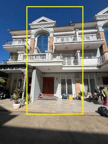 វីឡាកូនកាត់ សម្រាប់ជួលនៅបុរី វិមានភ្នំពេញ 598