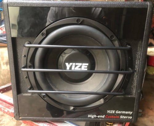 លក់សាប់ឡានមានអំភ្លឺជាជាប់មូយ 600w  របស់អាល្លឺម៉ង