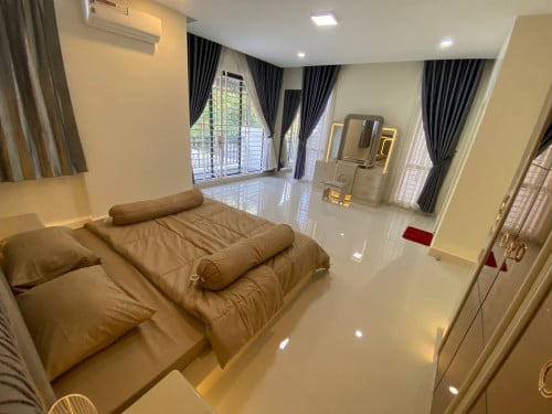 វីឡាភ្លោះA សម្រាប់ជួល | Twin Villa For Rent (The star diamond 60m near Meanchey Avenue))