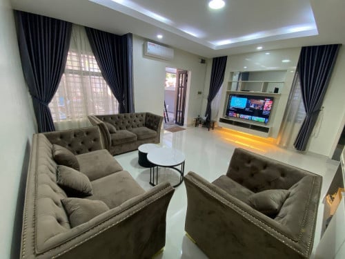 វីឡាភ្លោះA សម្រាប់ជួល | Twin Villa For Rent (The star diamond 60m near Meanchey Avenue))