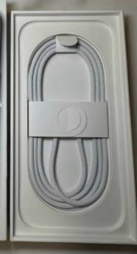 ខ្សែសាក់ charger of iPhone 17pro max zin 20$