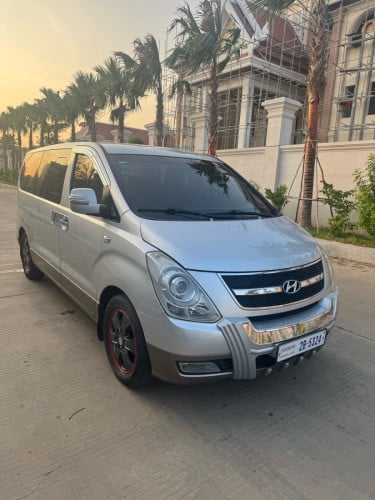 ជាប្រភេទឡានHVX ក្នុងលឿង ឯសាម្ចាសដេីម ទីមួយ តំលៃចចារបាន