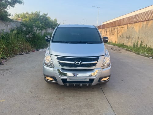 ជាប្រភេទឡានHVX ហ្វូលអប់សិនពេញ ក្នុងលឿង តំលៃចចារបាន