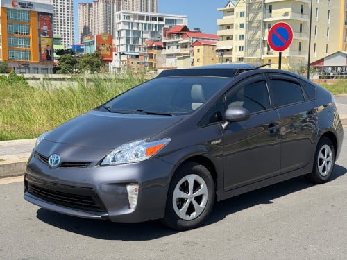ស្តុកថ្មីតម្លៃពិសេសPrius 2012 options4 Deluxe Solar គ្រឿងក្នុងសដោះគោ