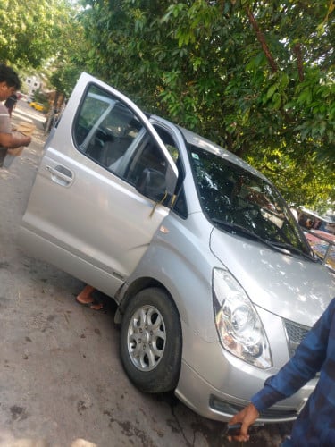 លក់ឡានស្អាតម្ចាស់ដើមទីមួយSTAREX 2009  CVX HF