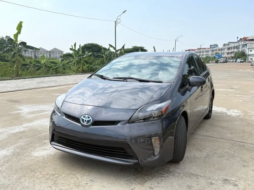 ☎️Prius(2014)អប់សិន2ឡើង3 តម្លៃ18800$