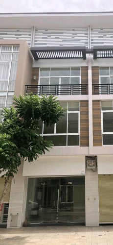 🏠🎄ផ្ទះប្រភេទអាជីវកម្មដាក់លក់នៅបុរី ប៉េង ហួត