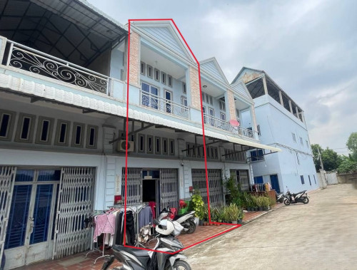 ๐ฆHouse Available for Urgent Sale at a Special Price (Negotiable).