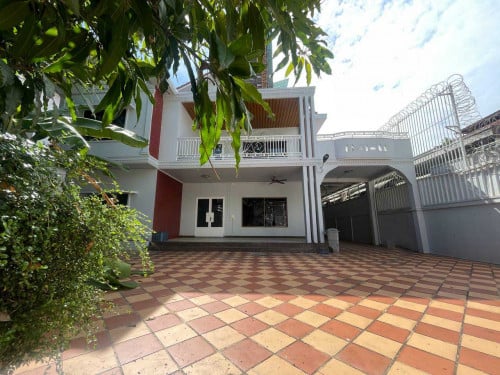 វីឡាសម្រាប់ជួល នៅសង្កាត់បឹងកេងកង | Villa for Rent in Sangkat Boeung Keng Kang