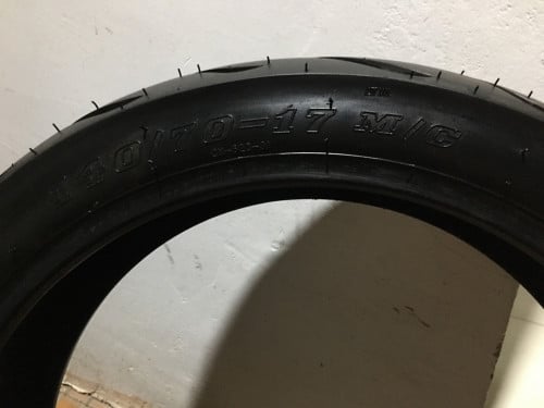 140/70-17 ដូចថ្មីដាក់ត្រូវច្រើនម៉ូតូ