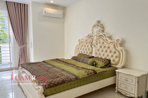 4 Bedrooms Link Villa LA For Rent In Borey Peng Huoth Beoung Snor
