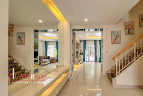 4 Bedrooms Link Villa LA For Rent In Borey Peng Huoth Beoung Snor
