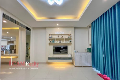 4 Bedrooms Link Villa LA For Rent In Borey Peng Huoth Beoung Snor
