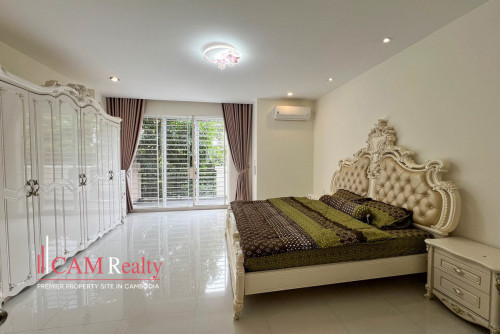 4 Bedrooms Link Villa LA For Rent In Borey Peng Huoth Beoung Snor