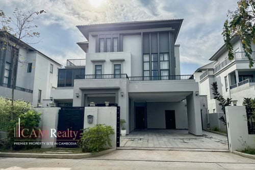6 + 1 Bedrooms Queen II Villa For Rent in Borey Chip Mong Land Parkland 598