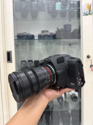 Blackmagic Design Pocket Cinema Camera 6K Pro (Canon EF)