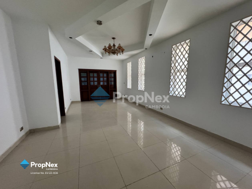 Building for rent at TK