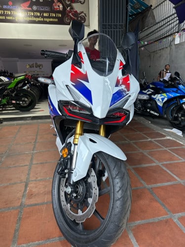CBR250RR