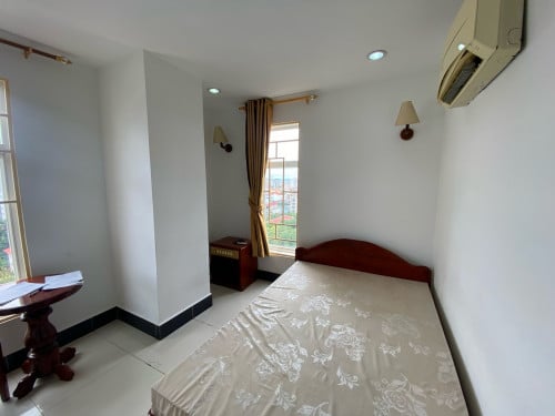 Cheapest Studio for rent near Russian market