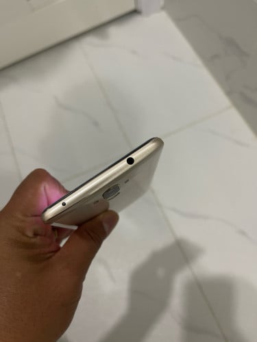 Huawei Mate9 Ram4G memory64G Edition 99% 32$