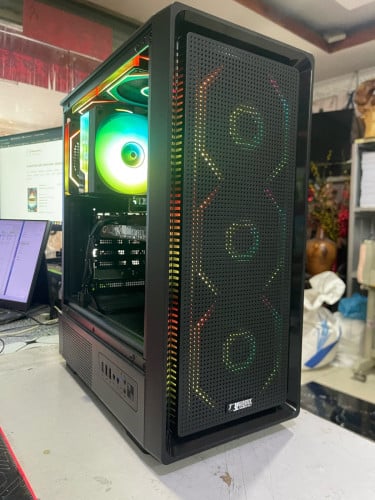 i7-14700F/RTX 4060 = 775$