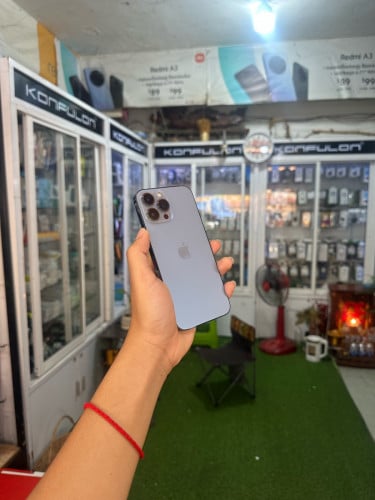 iPhone 13 Pro Max 128gb🍏battery 76%🔋 តួរស្អាត់98%សំណុំហ្សុីត