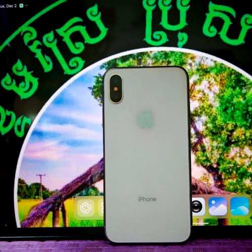 iPhone X ប្ដូរថ្ម100% (វ៉ៃដូរបាន)មានធានាច្បាស់លាស់ត្រឹមត្រូវ