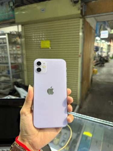 Iphone11 64G Sim2 eSIM អត់ស្គេន ដូរថ្ម បែកថាច់