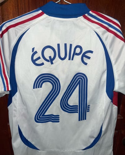 KDMV  Quality 98% ទេីបពាក់បាន១ដង ( តម្លៃពិតប្រាកដ inbox Telegram 070790410 )