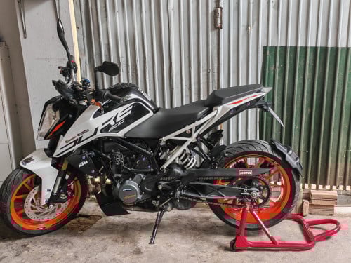 KTM DUKE 200CC 2021 ថ្មី95%ស្លាកលេខភ្នំពេញតម្លៃចចារបាន