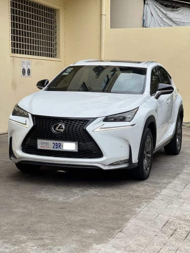 Lexus Nx200t 2016 Fsports ធានាឡានស្អាតគ្មានទាស់