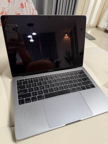 MacBook Pro 13inch  2017
