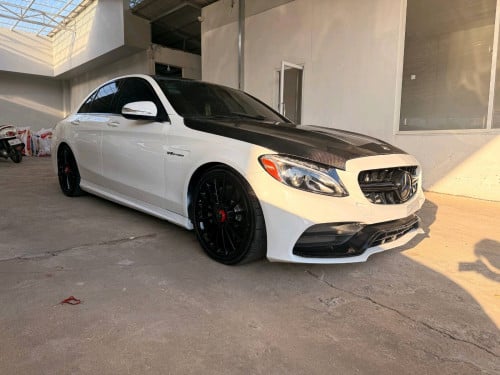 Mercedes C300 UP C63