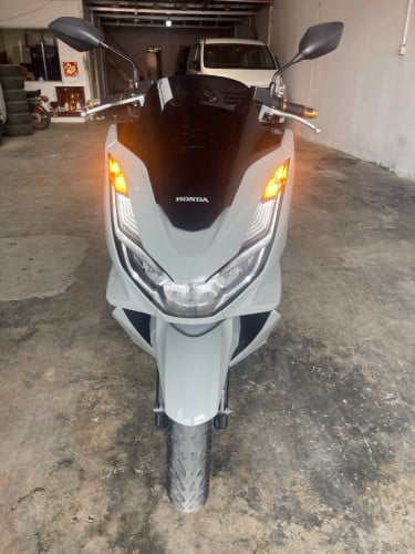 Pcx2021ជប៉ុន125ccផ្លាកលេខម្ចាស់ដេីមលក់2200$ចចា