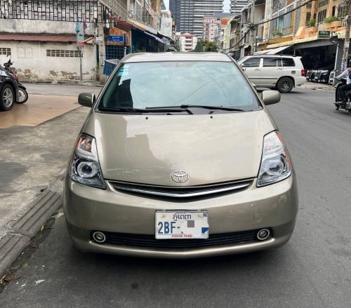 Prius  2008 full option  ធូរីង ធានាឡានបុក មិនច្រេះ