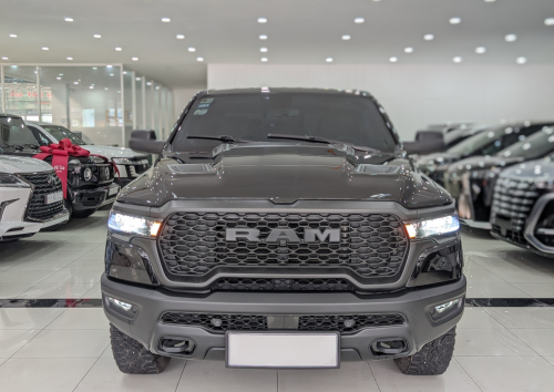 RAM Rebel 1500 black color