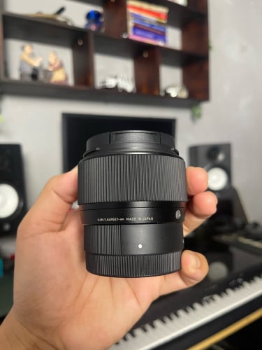 Sigma56mm F1.4  Sony